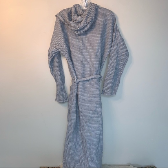 Magic Linen Grey Waffle Knit Robe - Picture 6 of 15